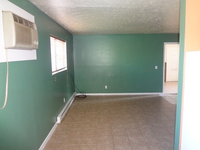 Building Photo - 10 Hampshire Ct