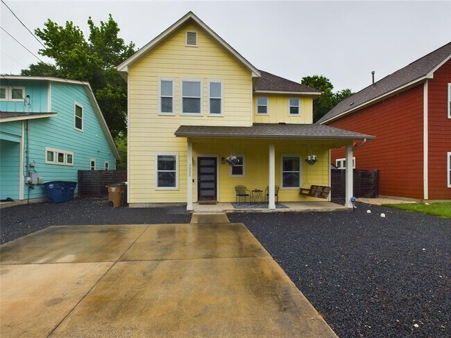 Building Photo - 3002 Neal St