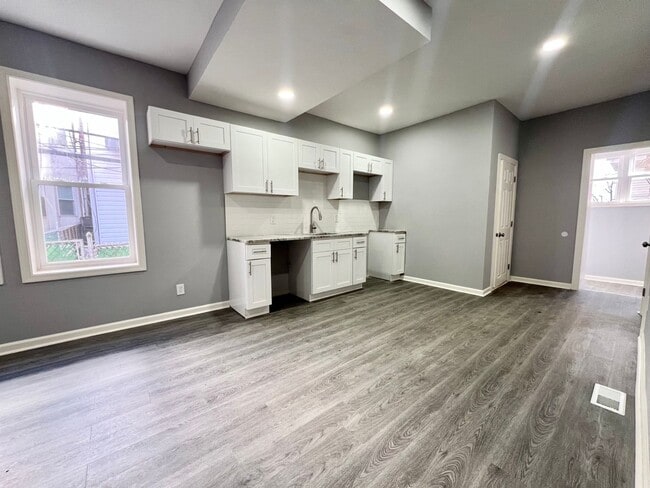 Building Photo - Anika Homes 3 Bedroom