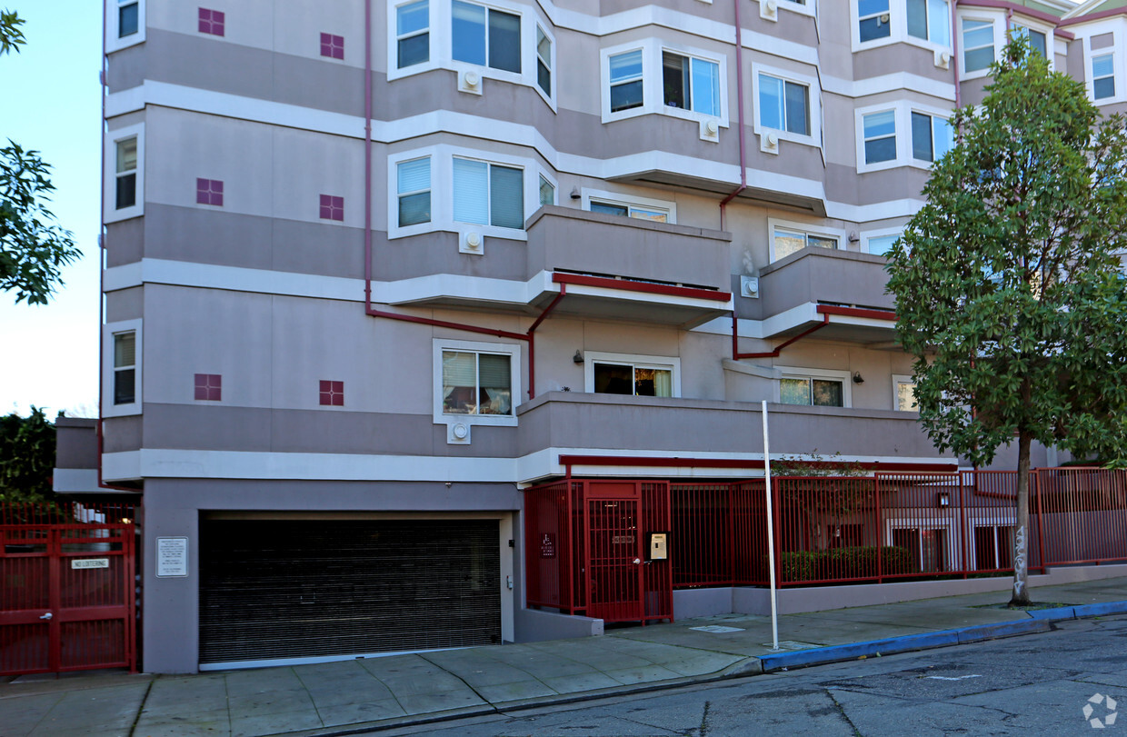 Foto del edificio - Irene Cooper Terrace