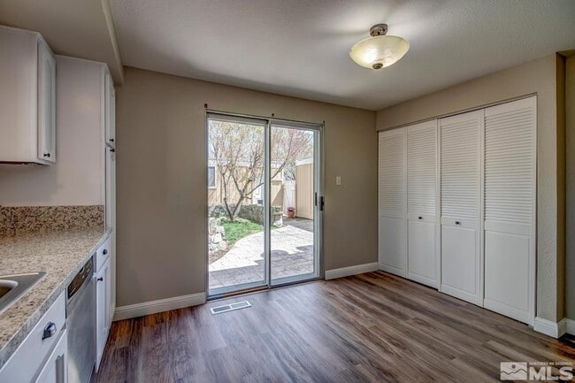 Building Photo - 7513 Cumberland Cir