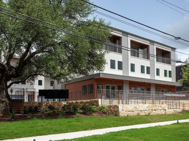 Building Photo - 5924 S Congress Ave