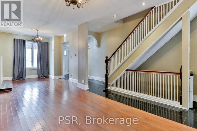 Photo du bâtiment - 251 Bedford Rd