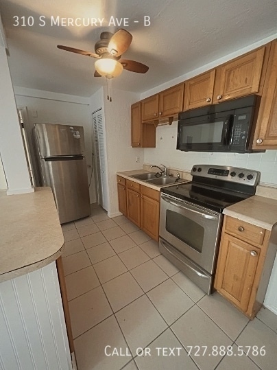 Building Photo - 310 S Mercury Ave