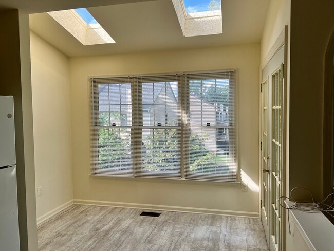 Sunroom - 12670 Marcum Ct