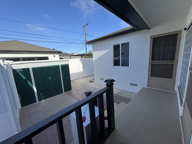 Building Photo - 15216 Cimarron Ave