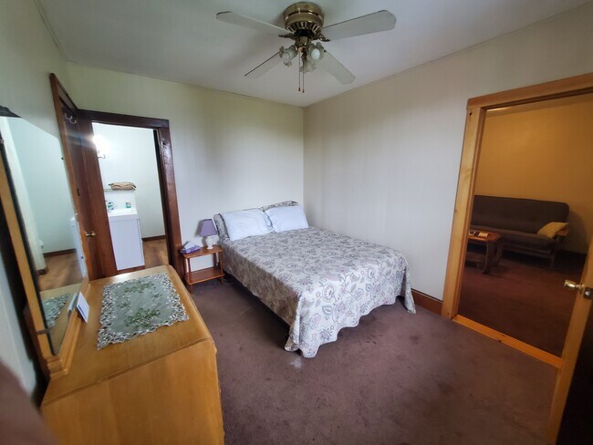 Bedroom w/ Bath - 1440 Crosstown Hwy