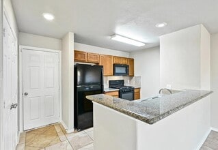 Building Photo - 12015 Clifton Oaks Dr