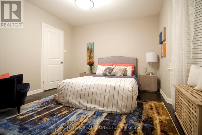 Photo du bâtiment - 1202 Gerrard St E