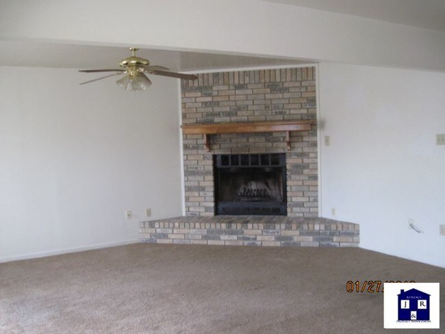 Building Photo - 2412 Post Oak Ave