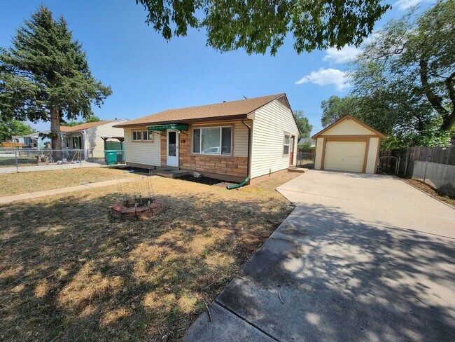 Foto del edificio - 2 Bedroom Ranch with 1 Car garage