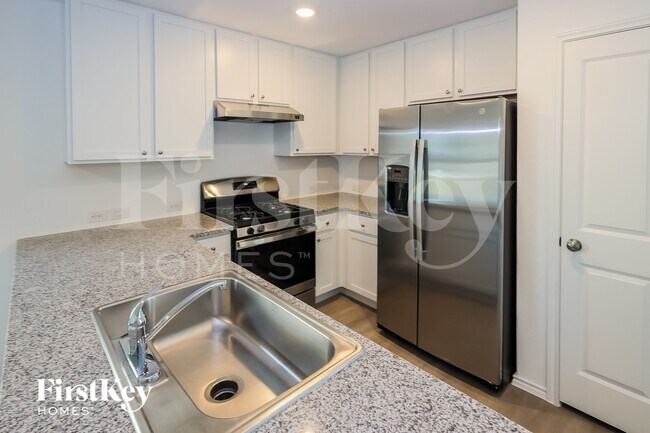 Foto del edificio - 6611 Scarecrow Wy
