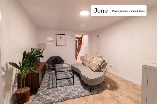 Photo - Private bedroom in 5 bed/2 bath Home