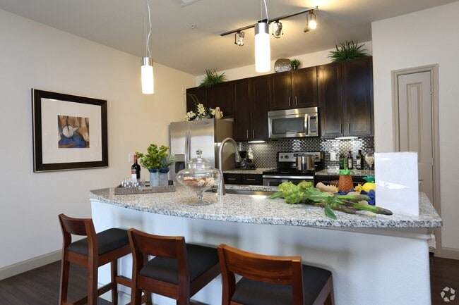 Foto del edificio - Chic Comfort, Perfect Location