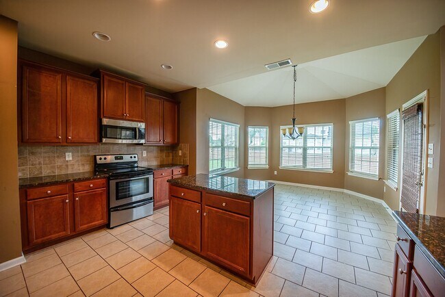 Foto del edificio - Beautiful home available today!