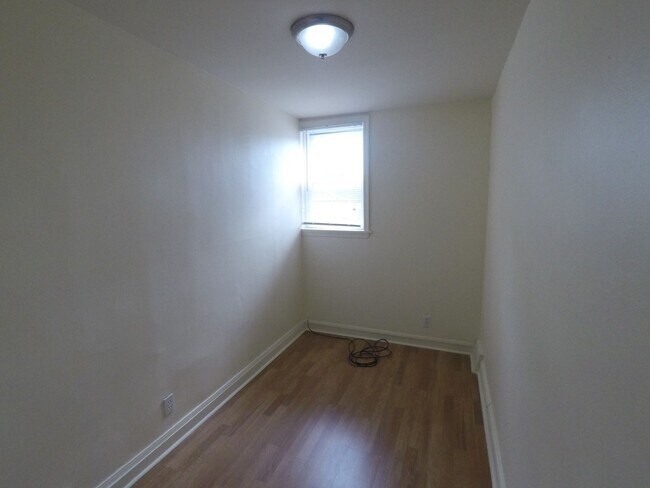 Building Photo - Charming 3-Bedroom Home in Eastwick