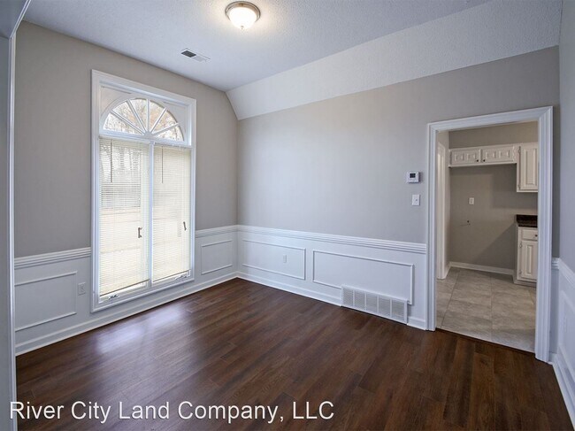 Building Photo - 5 br, 3 bath House - 2488 Bartlett Blvd