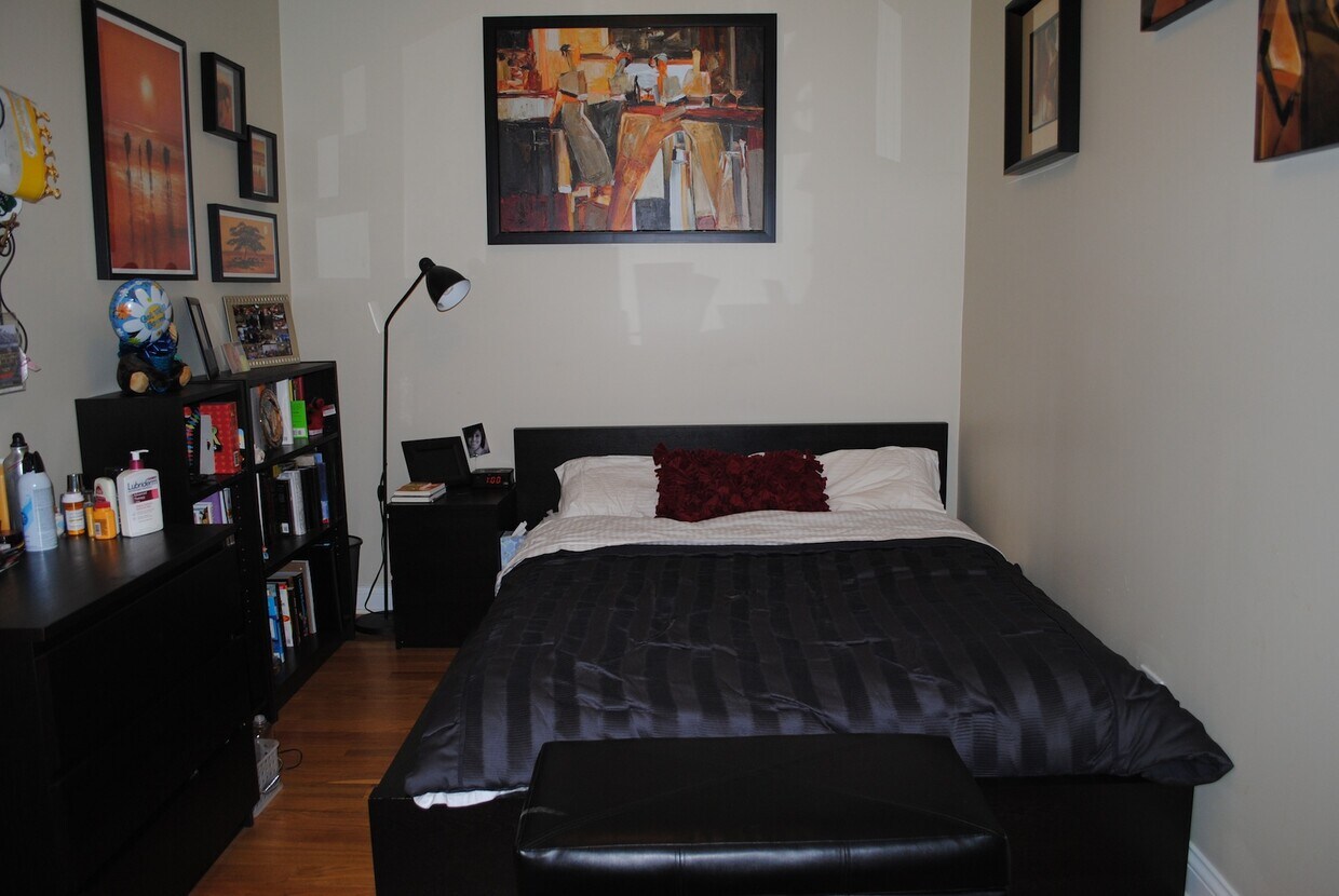Primary Photo - 3307 W. Le Moyne St. Unit 1