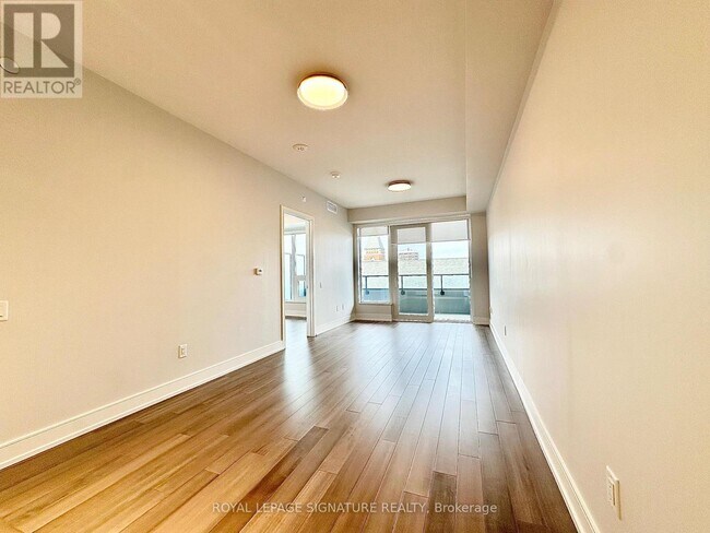 Building Photo - 2525 Bathurst St