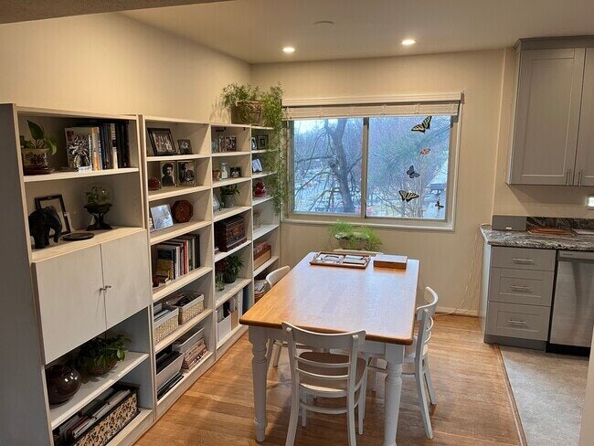 Building Photo - 9422 Adelphi Road, Unit 3