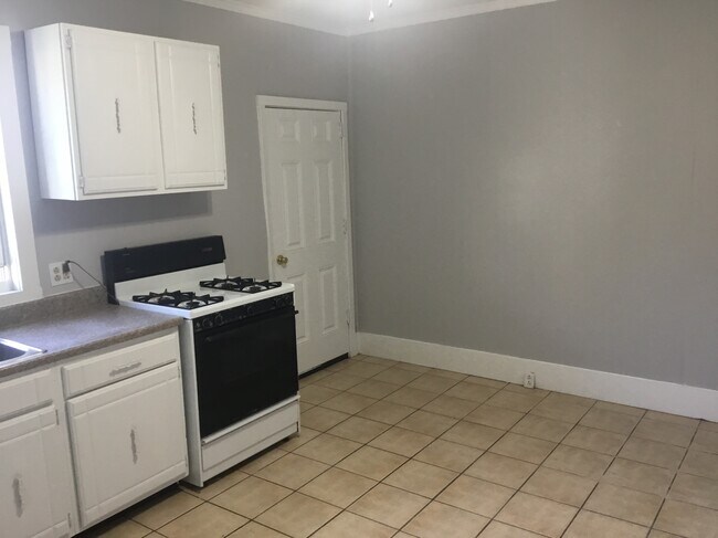 Foto del edificio - 1705 W 15th St