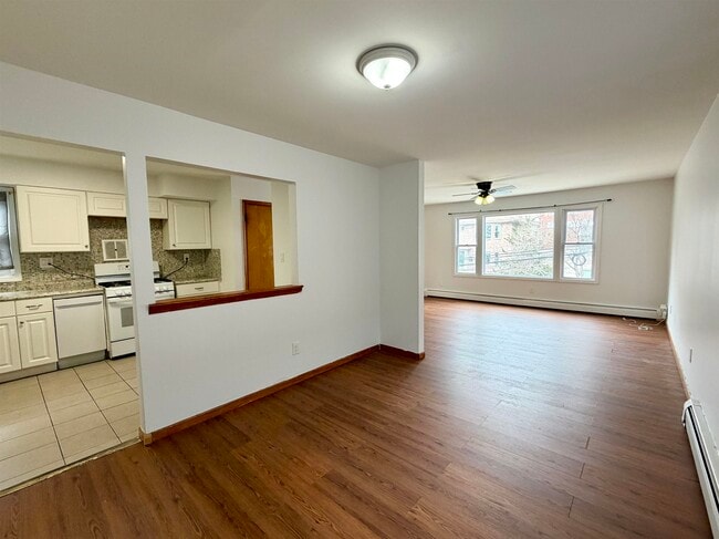 Building Photo - 57 Magnolia Ave