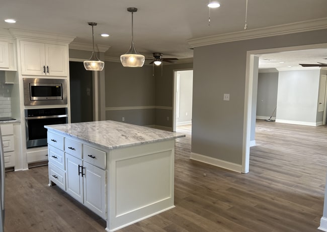 Building Photo - 208 Wexford Ct