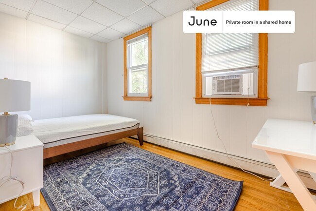 Foto del edificio - Room in Shared 5 bed/1 bath home in Mission Hill