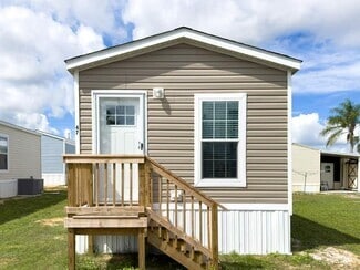 Building Photo - 47 Connie Dr