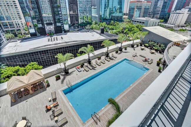 Foto del edificio - 1250 S Miami Ave