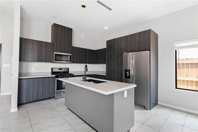 Foto del edificio - 2626 Garman St