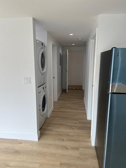 Lavadora y secadora en la unidad - 633 Marr St