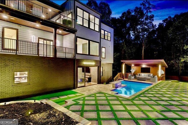 Building Photo - 1198 Milmar Dr NW
