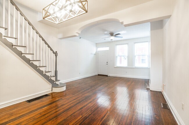 Photo - 1316 N Hollywood St (Philadelphia, PA) House
