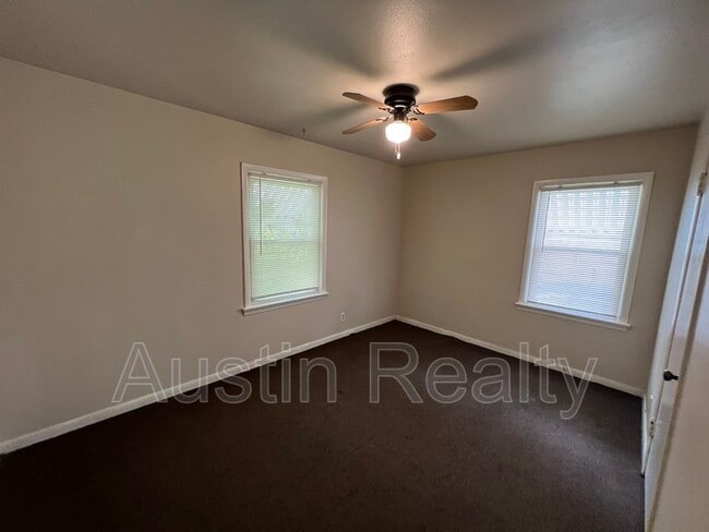 Building Photo - 8641 Kathlyn Dr