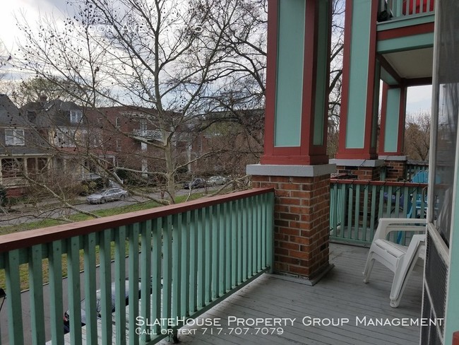 Building Photo - Spacious 3 BR Apartment in Ghent!