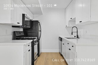 Building Photo - 10934 Moorpark St