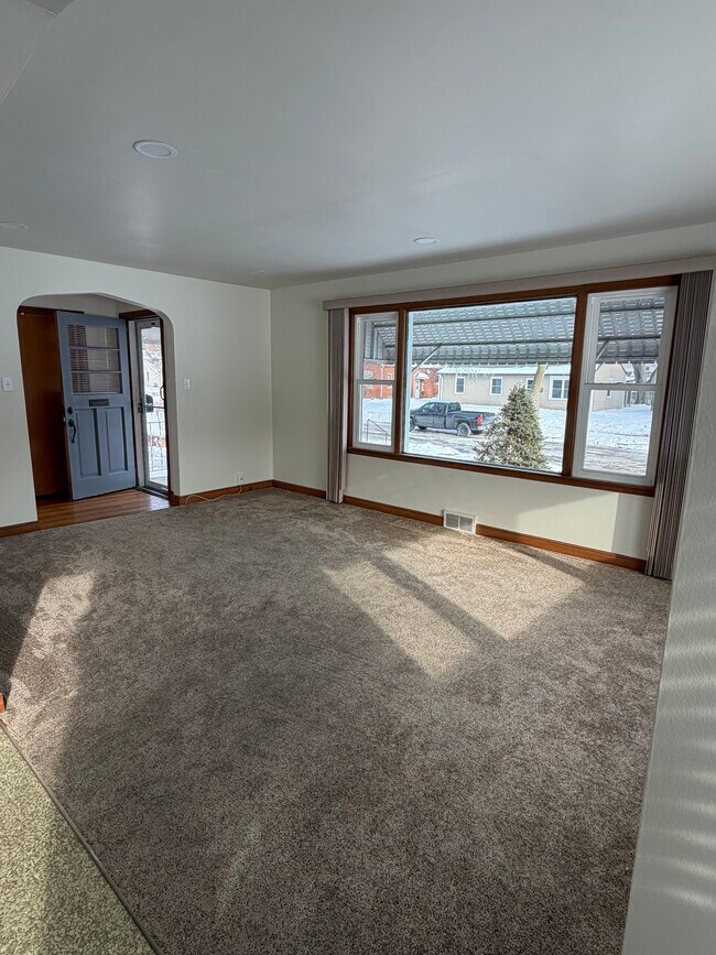 Foto del edificio - 3225 S 40th St