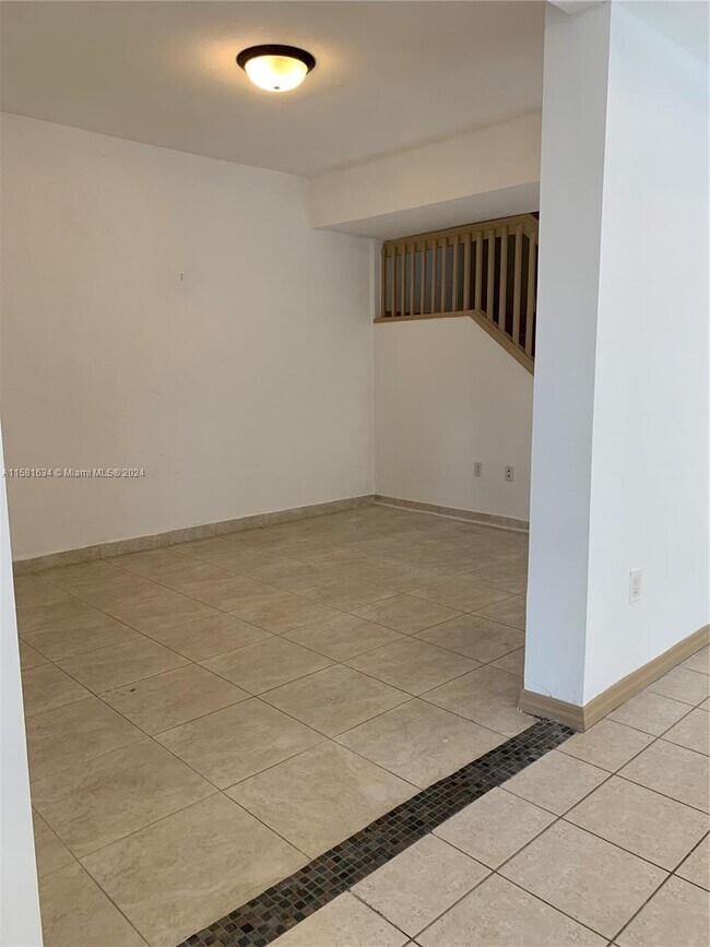 Foto del edificio - 3173 SW 153rd Pl