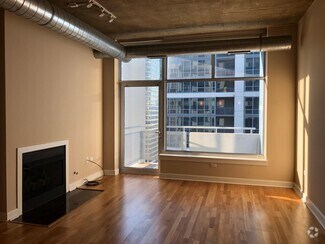 Building Photo - 1305 S Michigan Ave