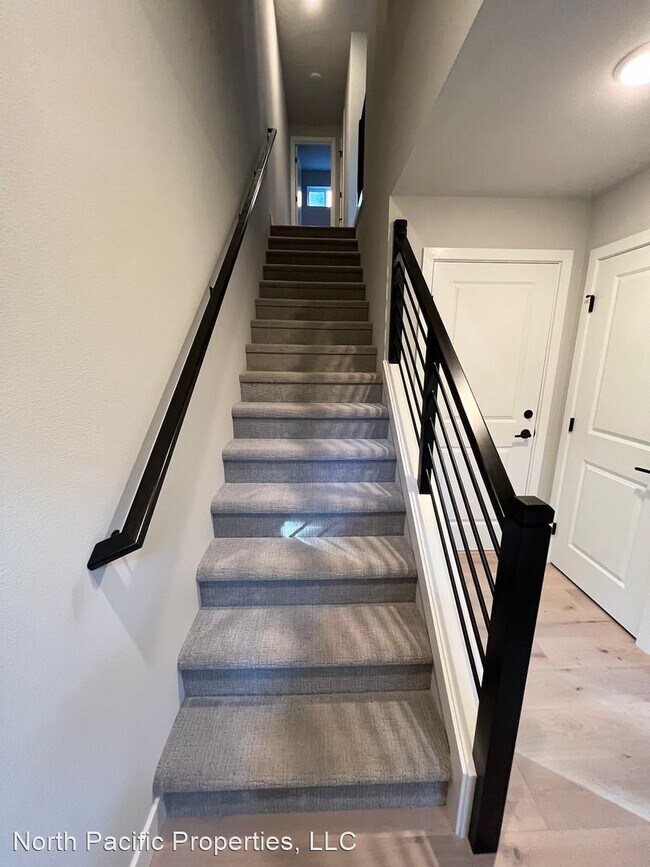 Foto del edificio - 3 br, 2.5 bath House - 1231 131st Ct NE