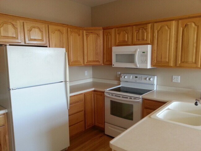 Foto del edificio - AVAILABLE AUGUST 2024!!!  Incredible 3 bed...