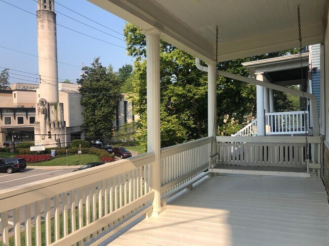Foto del edificio - 3246 Linwood Ave