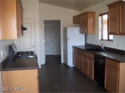 Building Photo - Rancho Sahuarita