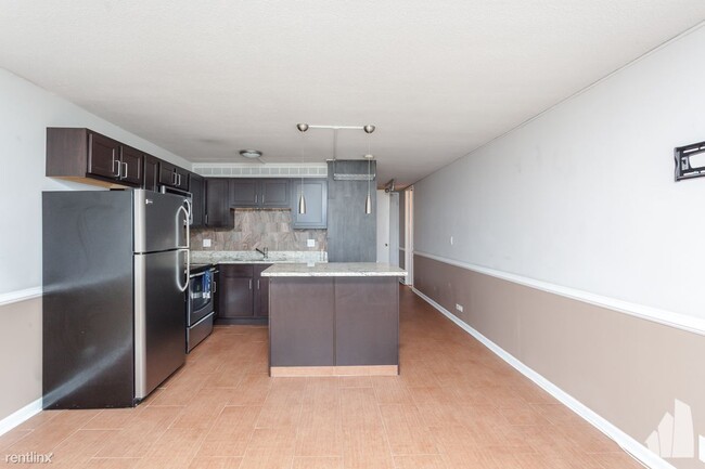 Foto del edificio - Studio, 1 bath Condo - 2728 N Hampden Ct