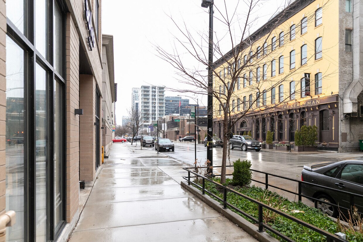 61 W Erie St Unit SI FL2-ID1396, Chicago, IL 60654 | Apartments.com