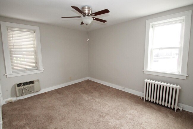 Building Photo - 2907 Voelkel Ave