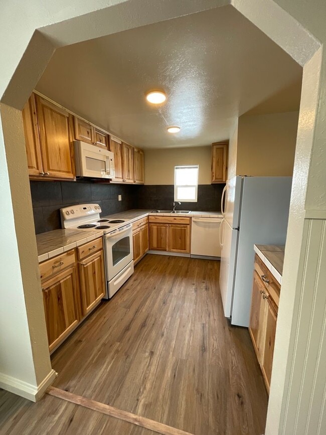 Foto del edificio - Country Living in Culver - 2 Bedroom / 1 Bath Home