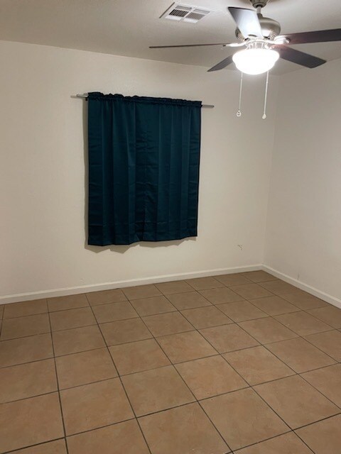 Foto del edificio - 1214 S Union Ave