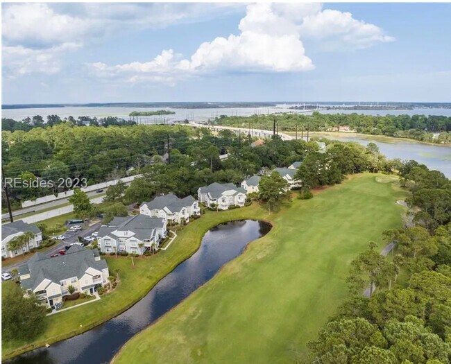 16 Old S Ct, Bluffton, SC 29910 Townhome Rentals in Bluffton SC